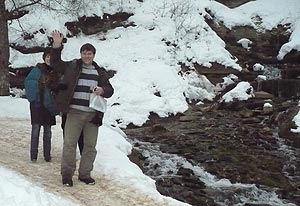 Заслуженный артист России Александр Цуркан, сыгравший роль комбата в кинофильме Прорыв, у Словенских ключей в Изборске